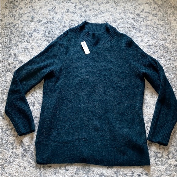 Old Navy Sweaters - Old navy mock neck sweater